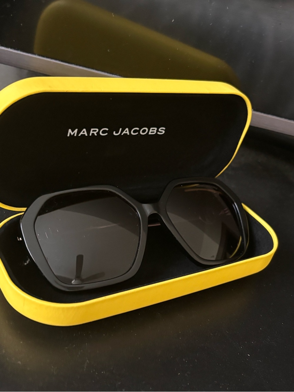 Marc Jacobs Black Hexagonal Oversized Sunglasses with Gold Temples - Picture 4 of 9